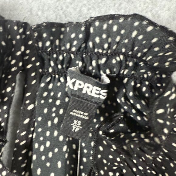 Express Womens Black Polka Dot Ruffle Neck Blouse XS Short Sleeve Lightweight - Picture 3 of 5